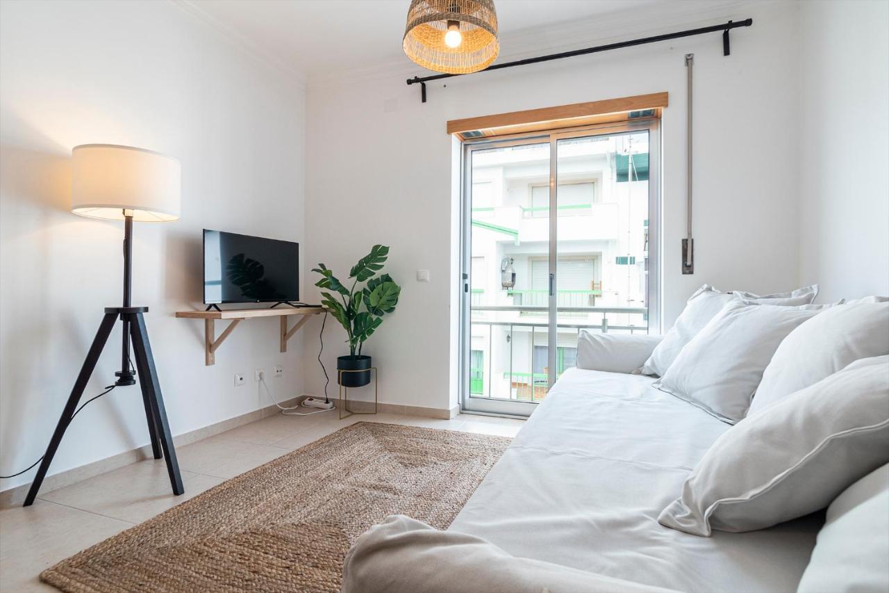 Gonzalo'S Guest - 1Br With Balcony Apartment Nazare Bagian luar foto